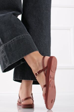 Hnedé gumené nízke sandále Fashion VIII