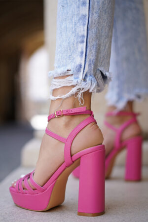Ružové sandále na hrubom podpätku Ilene